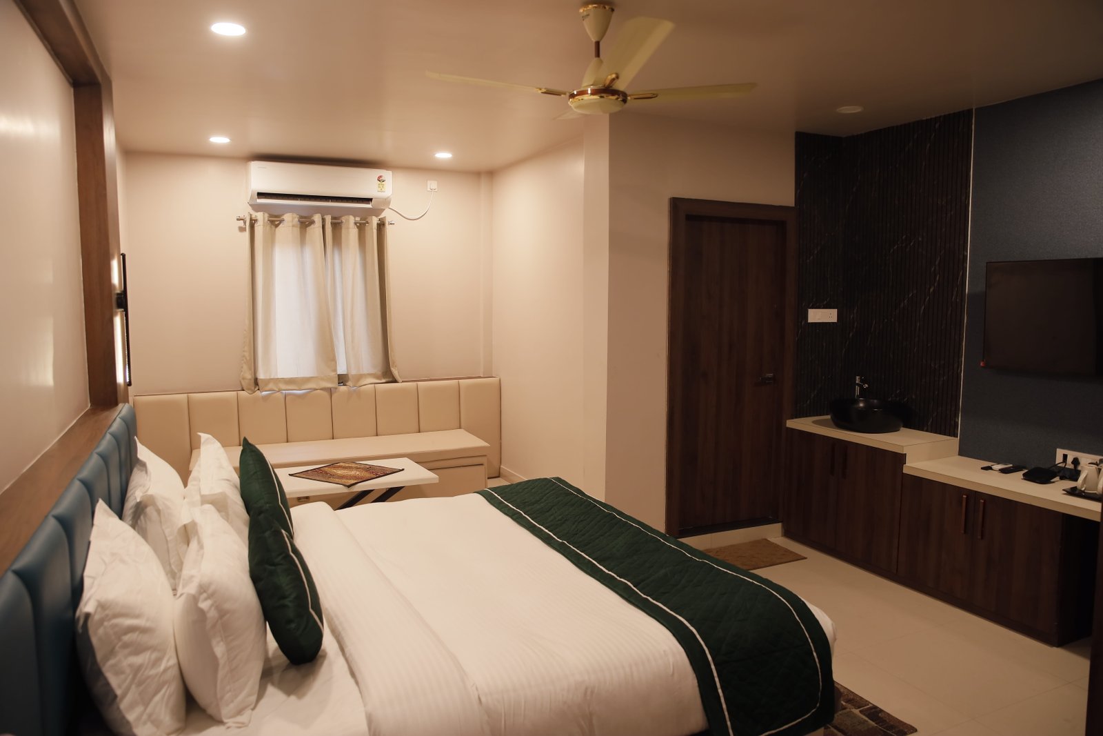 Home - Subansiri Hotel - Subansiri Hotel