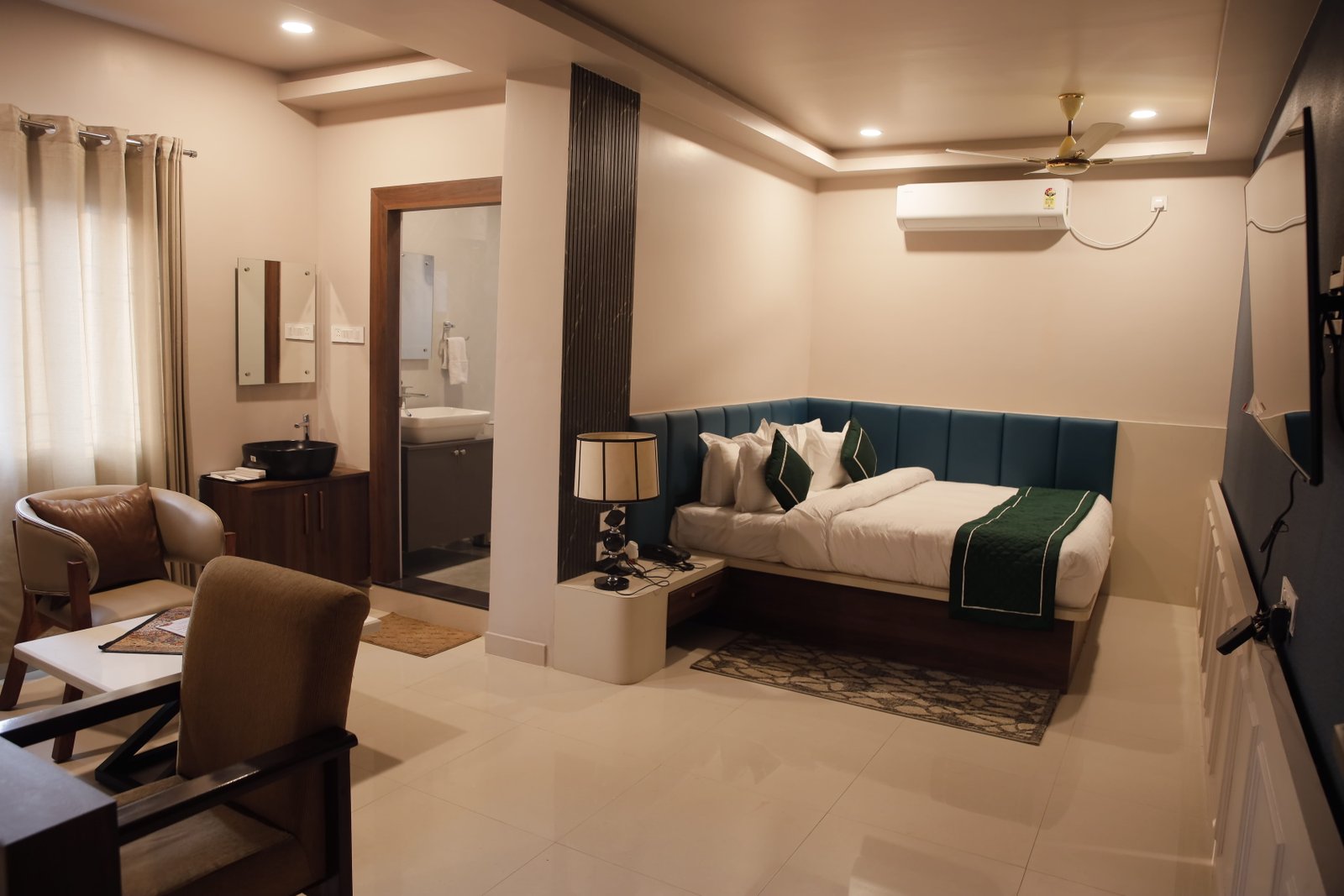 Home - Subansiri Hotel - Subansiri Hotel